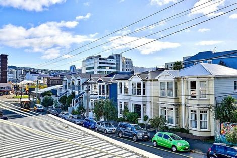 Photo of property in 4/24 Elizabeth Street, Mount Victoria, Wellington, 6011