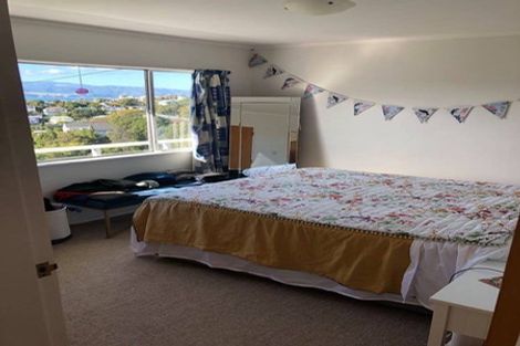 Photo of property in 5a Wye Street, Island Bay, Wellington, 6023