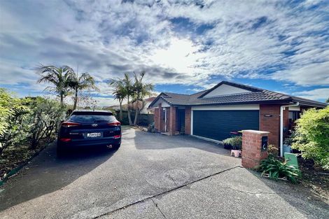 Photo of property in 27 Goh Place, Manurewa, Auckland, 2105