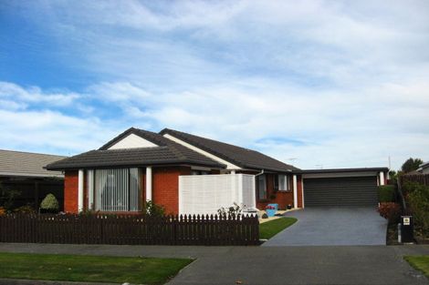 Photo of property in 5 Showgate Avenue, Sockburn, Christchurch, 8042