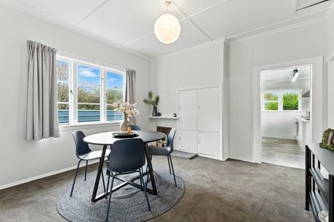 Photo of property in 9 Sydney Place, Whanganui, 4500