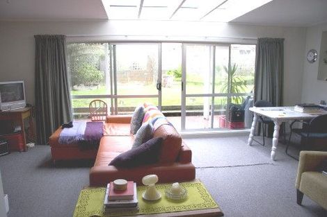 Photo of property in 2 Foyle Street, Island Bay, Wellington, 6023