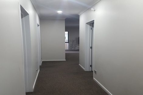 Photo of property in 143a Henderson Valley Road, Henderson, Auckland, 0612