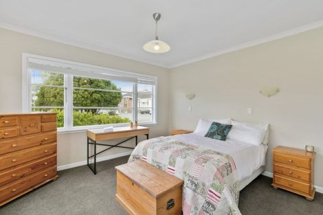 Photo of property in 30 Dr Taylor Terrace, Johnsonville, Wellington, 6037