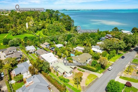 Photo of property in 16 Harrybrook Road, Green Bay, Auckland, 0604