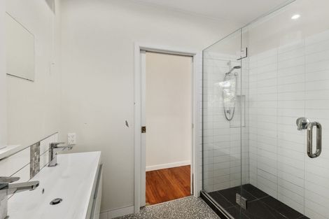 Photo of property in 218 Grahams Road, Burnside, Christchurch, 8053