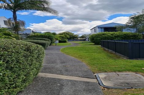 Photo of property in 27/5 Carolina Place, Albany, Auckland, 0632