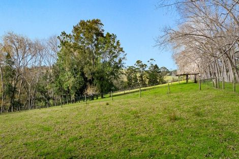 Photo of property in 200 Awa Road, Kumeu, 0891