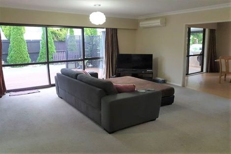 Photo of property in 15 Highland Place, Avonhead, Christchurch, 8042