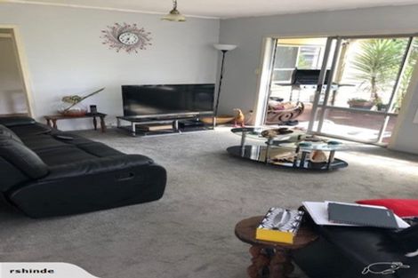 Photo of property in 4 Kaurilands Road, Titirangi, Auckland, 0604