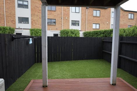 Photo of property in 60 Niu Lane, Te Atatu South, Auckland, 0610