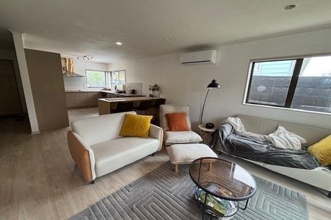 Photo of property in 70a Kayes Road, Pukekohe, 2120