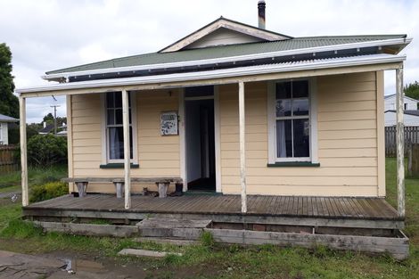 Photo of property in 135 High Street, Bulls, 4818