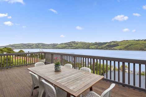 Photo of property in 12 Junction Road, Ravensbourne, Dunedin, 9022
