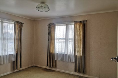 Photo of property in 1/15 Kia Ora Road, Beach Haven, Auckland, 0626