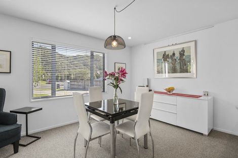 Photo of property in 5 Whitby Close, Waikawa, Picton, 7220