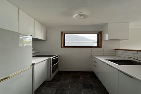 Photo of property in 24 Tanera Crescent, Brooklyn, Wellington, 6021