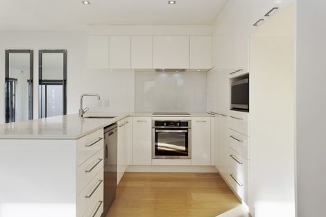 Photo of property in 144a Holly Road, St Albans, Christchurch, 8014