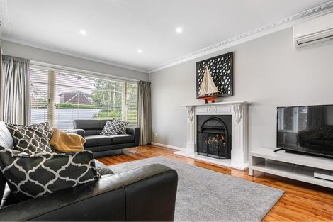 Photo of property in 83 Hutchinsons Road, Bucklands Beach, Auckland, 2014