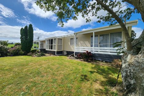 Photo of property in 15 Locket Road, Glenfield, Auckland, 0629