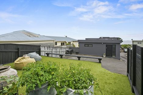 Photo of property in 23a/3 Hamblyn Street, Strandon, New Plymouth, 4312