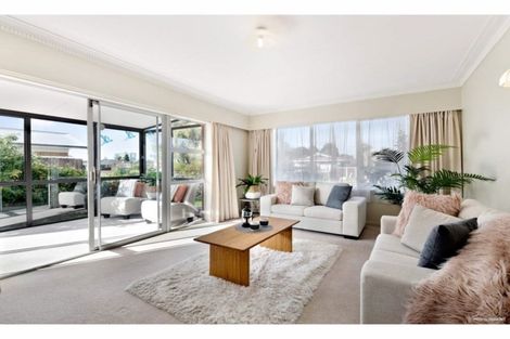 Photo of property in 1/105 Florence Avenue, Orewa, 0931