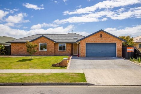 Photo of property in 16 Chester Street, Kaiapoi, 7630