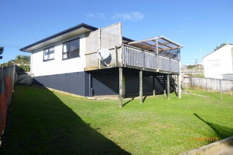 Photo of property in 28 Moire Road, Massey, Auckland, 0614