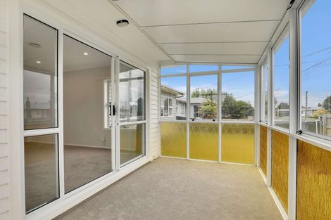 Photo of property in 14 Ferguson Street, Levin, 5510