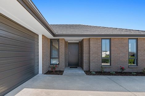 Photo of property in 39 Hamon Place, Pukehangi, Rotorua, 3015