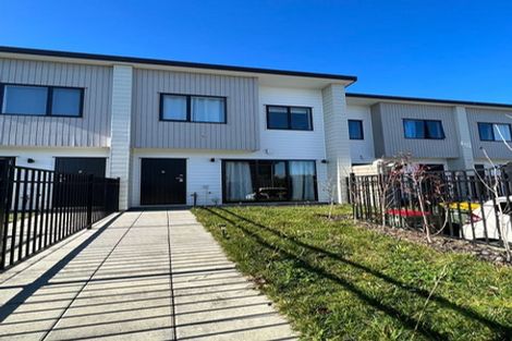 Photo of property in 17e Craigbank Avenue, New Lynn, Auckland, 0600