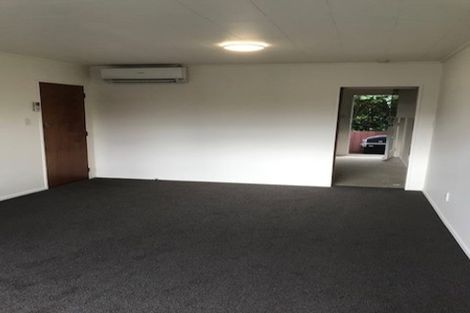 Photo of property in 210f4 Newlands Road, Newlands, Wellington, 6037