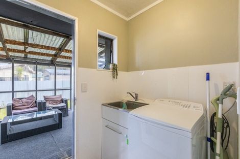 Photo of property in 14 Redwood Drive, Waipukurau, 4200