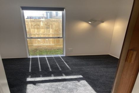 Photo of property in 52 Cascades Road, Pakuranga Heights, Auckland, 2010