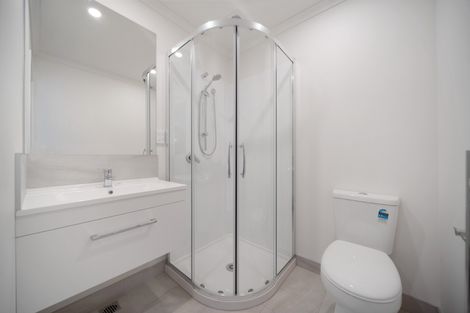 Photo of property in 5 Settlement Road, Papakura, 2110