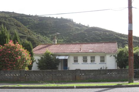 Photo of property in 50 Judd Crescent, Naenae, Lower Hutt, 5011