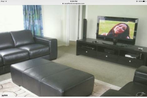 Photo of property in 36b Tamworth Crescent, Newlands, Wellington, 6037