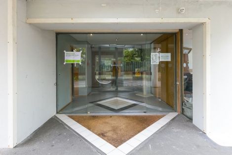 Photo of property in Hobson Court Flats, 84/70u Hobson Street, Thorndon, Wellington, 6011