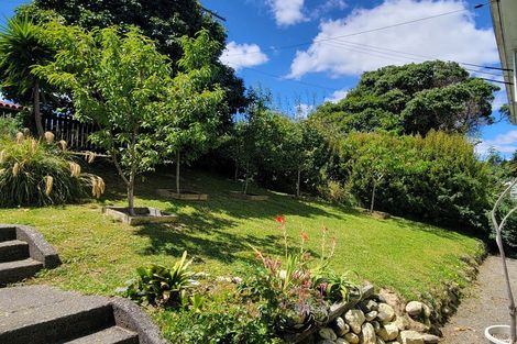 Photo of property in 74-76 Hereford Street, Cannons Creek, Porirua, 5024