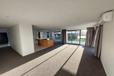 Photo of property in 3 Clonbunny Close, Rolleston, 7614