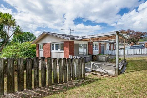 Photo of property in 1/2 Kashmir Road, Glen Eden, Auckland, 0602