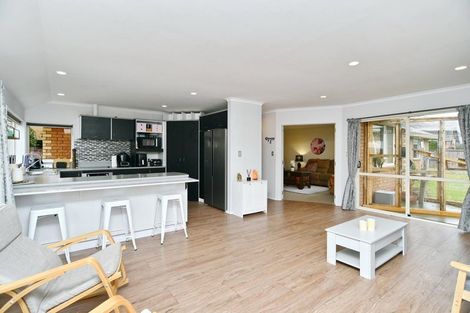 Photo of property in 43 Kensington Avenue, Rangiora, 7400