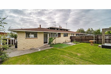 Photo of property in 2/160 Centaurus Road, Saint Martins, Christchurch, 8022