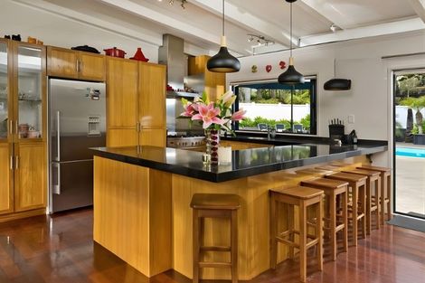 Photo of property in 53a Greenhithe Road, Greenhithe, Auckland, 0632