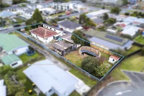 Photo of property in 6 Edwards Avenue, Henderson, Auckland, 0610