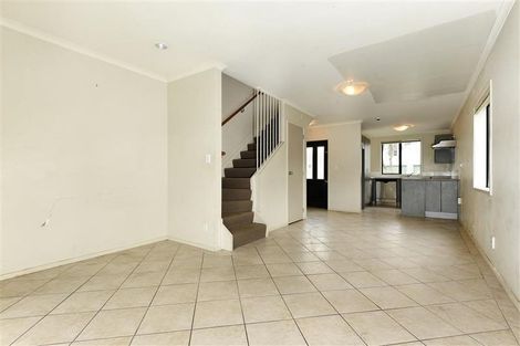 Photo of property in 56 Verdale Circle, Glen Eden, Auckland, 0602