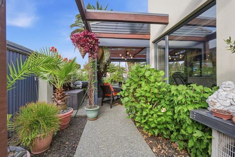 Photo of property in 110 Reynolds Road, Pukekohe, 2120