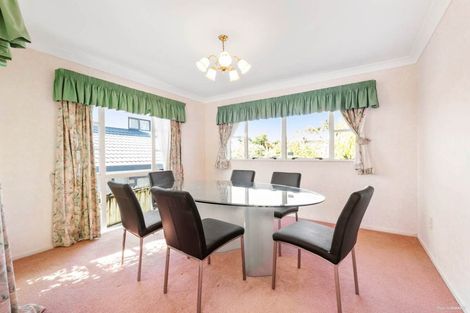 Photo of property in 8 Belleaire Court, West Harbour, Auckland, 0618