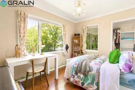 Photo of property in 48 Hilling Street, Titirangi, Auckland, 0604