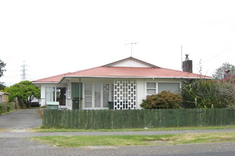 Photo of property in 19 Station Road, Takanini, 2112